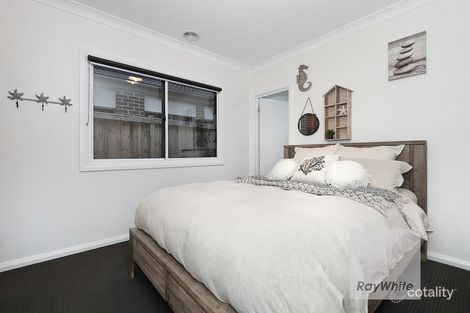 Property photo of 41 Silverwood Drive Greenvale VIC 3059