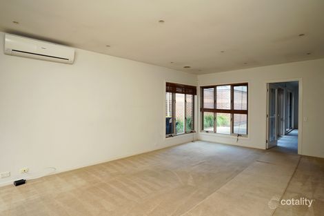 Property photo of 18 Jade Circuit Burwood East VIC 3151