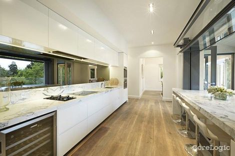 Property photo of 32 Rochester Road Canterbury VIC 3126