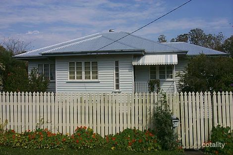28 Judge St, Norman Park, QLD 4170