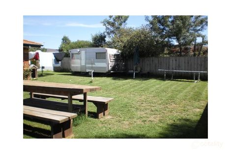 22 Yarcombe Cres, Craigieburn, VIC 3064