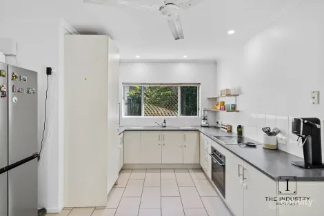 Property photo of 45 Bathurst Drive Bentley Park QLD 4869