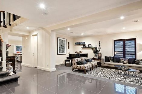 Property photo of 9 Cade Grove Macleod VIC 3085