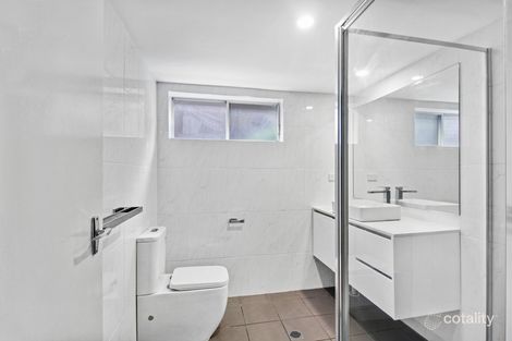Property photo of 2/17 Ian Bruce Crescent Balgownie NSW 2519
