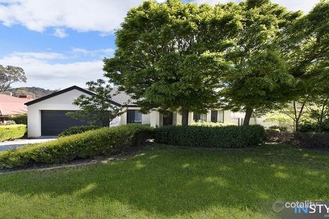 Property photo of 21 Macadamia Close Jerrabomberra NSW 2619