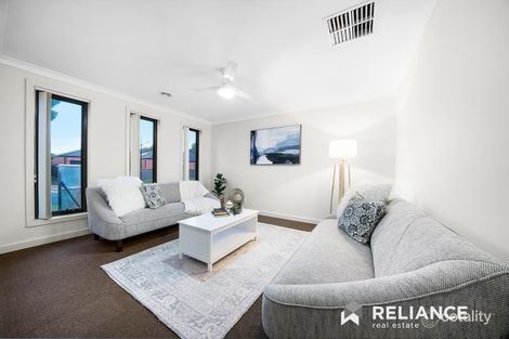 Property photo of 18 Yaramba Boulevard Point Cook VIC 3030