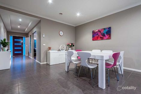 Property photo of 8 Coventry Lane Craigieburn VIC 3064