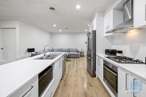 Property photo of 23 Zodiac Way Fraser Rise VIC 3336