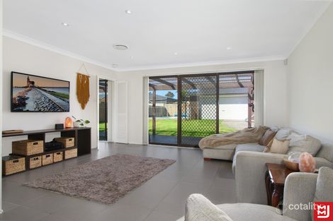 Property photo of 71 Deakin Street Oak Flats NSW 2529