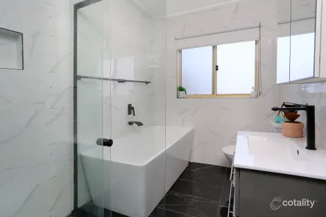 Property photo of 32 Jindalla Crescent Hebersham NSW 2770