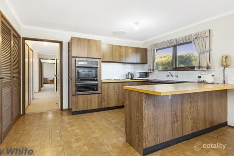 Property photo of 8 Clifton Drive Lancefield VIC 3435