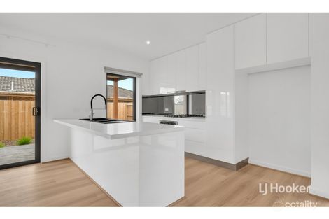 Property photo of 13 Celestial Court Rowville VIC 3178