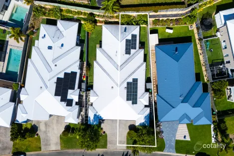 Property photo of 13B Sapphire Place Elanora QLD 4221