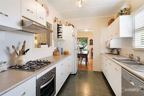 Property photo of 41 Gordon Street Labrador QLD 4215