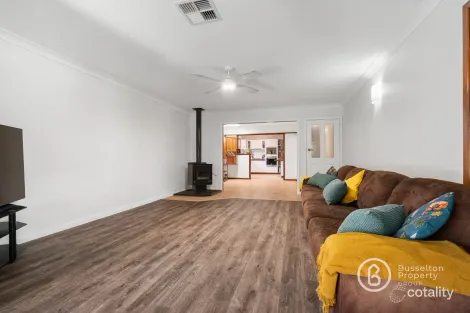 Property photo of 24 Armstrong Road Broadwater WA 6280