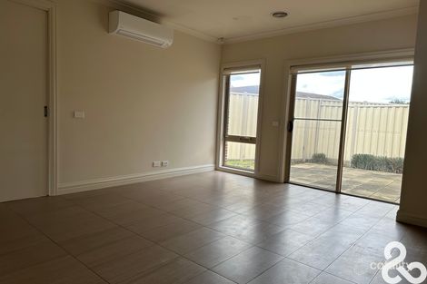 Property photo of 2/6 Burnett Court Mill Park VIC 3082