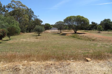 33 Newcastle St, York, WA 6302