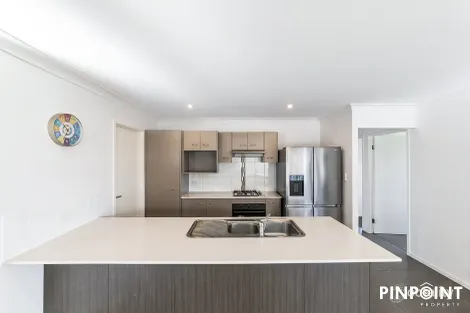 Property photo of 61 Westaway Crescent Andergrove QLD 4740