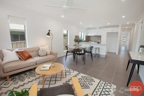 Property photo of 1/28 Croft Close Thornton NSW 2322