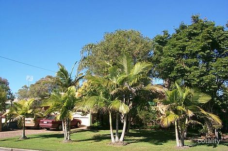 9 Amarina Ave, Mooloolaba, QLD 4557