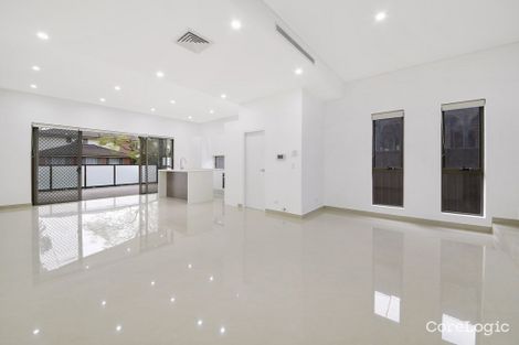 Property photo of 31 Fairfield Road Woodpark NSW 2164