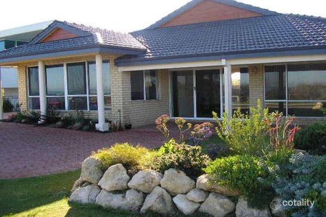 94 Oceanside Prom, Mullaloo, WA 6027