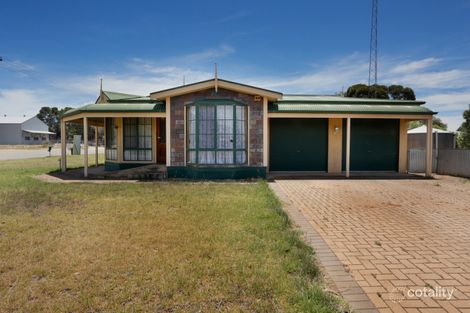 50-52 Railway Tce E, Snowtown, SA 5520