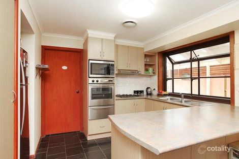 Property photo of 2 Balme Court Hoppers Crossing VIC 3029