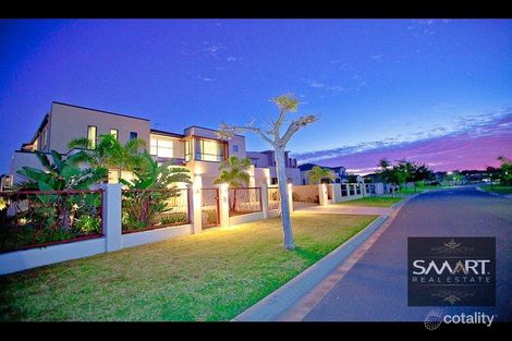 Property photo of 5 Middle Quay Drive Biggera Waters QLD 4216