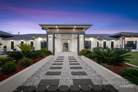 Property photo of 115-119 The Aspect Buccan QLD 4207