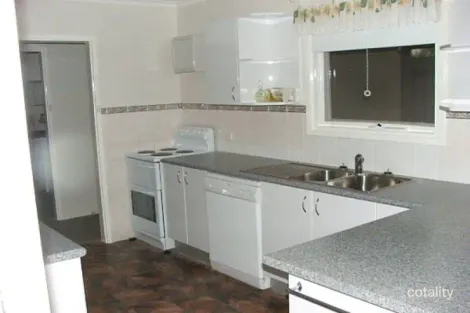 Property photo of 11 Nyaroo Court Roxby Downs SA 5725