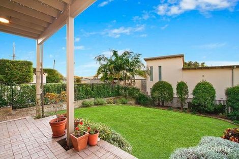 Property photo of 15 Gardere Avenue Curl Curl NSW 2096
