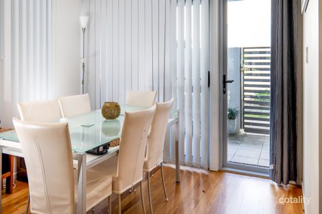 Property photo of 3/215 Benowa Road Benowa QLD 4217