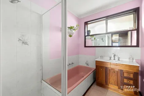 Property photo of 95 Darebin Drive Thomastown VIC 3074