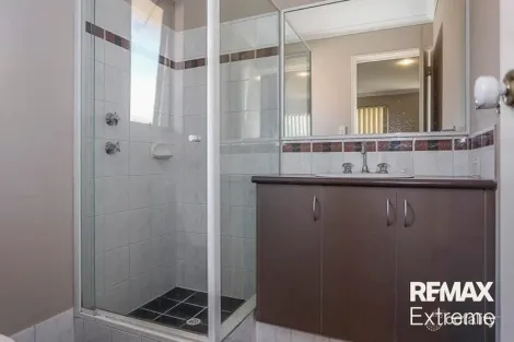 Property photo of 32 Archimedes Crescent Tapping WA 6065