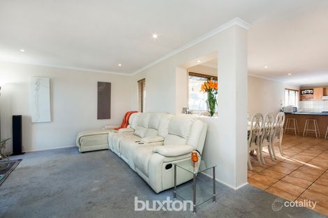 Property photo of 1 Taminga Mews St Albans Park VIC 3219