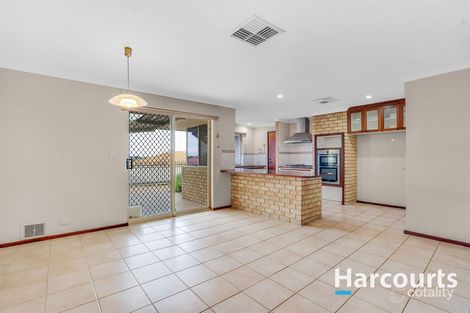 Property photo of 11 Lambourne Place Halls Head WA 6210