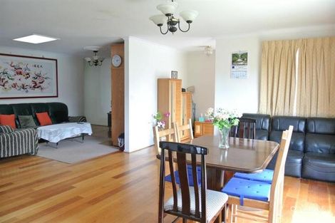 Property photo of 2/12 Delmore Crescent Glen Waverley VIC 3150