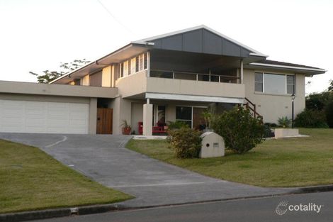 27 Walter Cres, Banora Point, NSW 2486