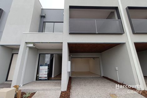 Property photo of 32 Creek Esplanade Donnybrook VIC 3064