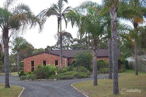 17 Howard St, Urangan, QLD 4655