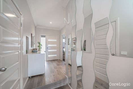 Property photo of 27 Corringa Way Craigieburn VIC 3064
