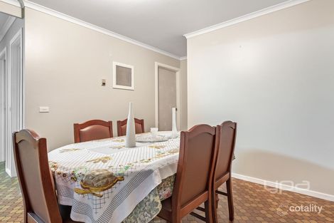 Property photo of 12 Osborne Avenue Gladstone Park VIC 3043