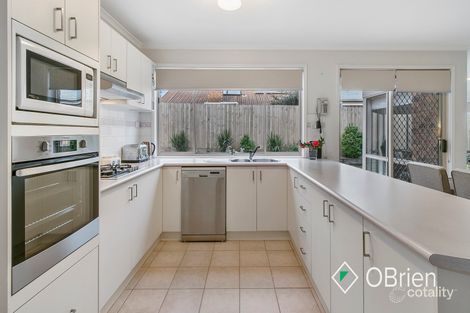 Property photo of 18 Grevillea Road Langwarrin VIC 3910