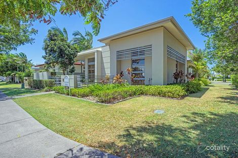 Property photo of 2817 Gracemere Drive Hope Island QLD 4212