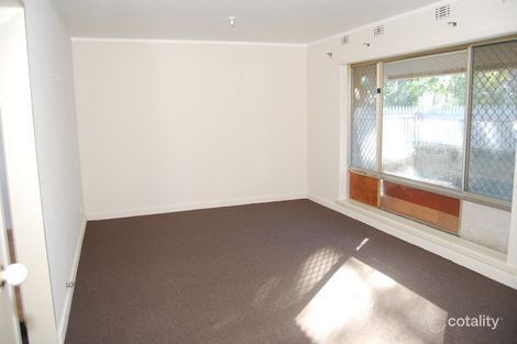 Property photo of 9/19 Woodley Way Parmelia WA 6167