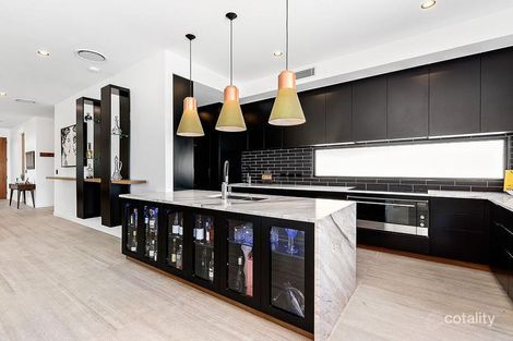 Property photo of 1/30 Bombala Street Broadbeach Waters QLD 4218