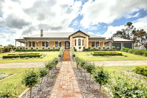 Property photo of 4 Ross Road Murray Bridge East SA 5253