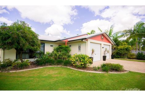 Property photo of 25 Michelle Crescent Bucasia QLD 4750