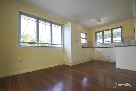 Property photo of 42 River Road Bundamba QLD 4304